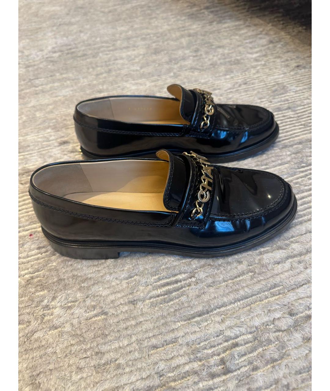 CHANEL Черные лоферы из лакированной кожи, фото 6