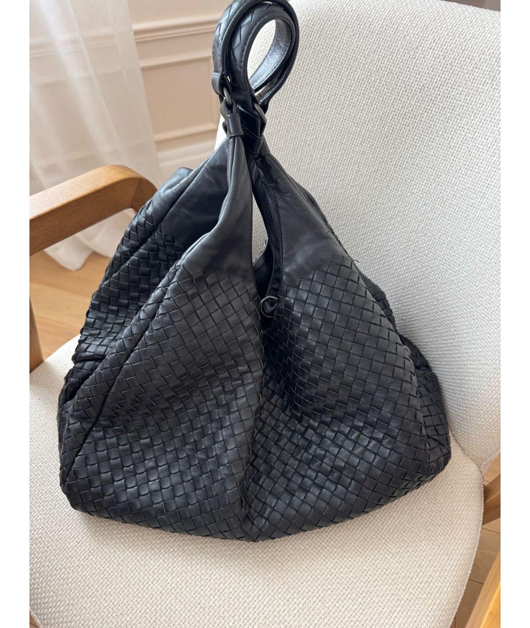 BOTTEGA VENETA Черная кожаная сумка с короткими ручками, фото 7