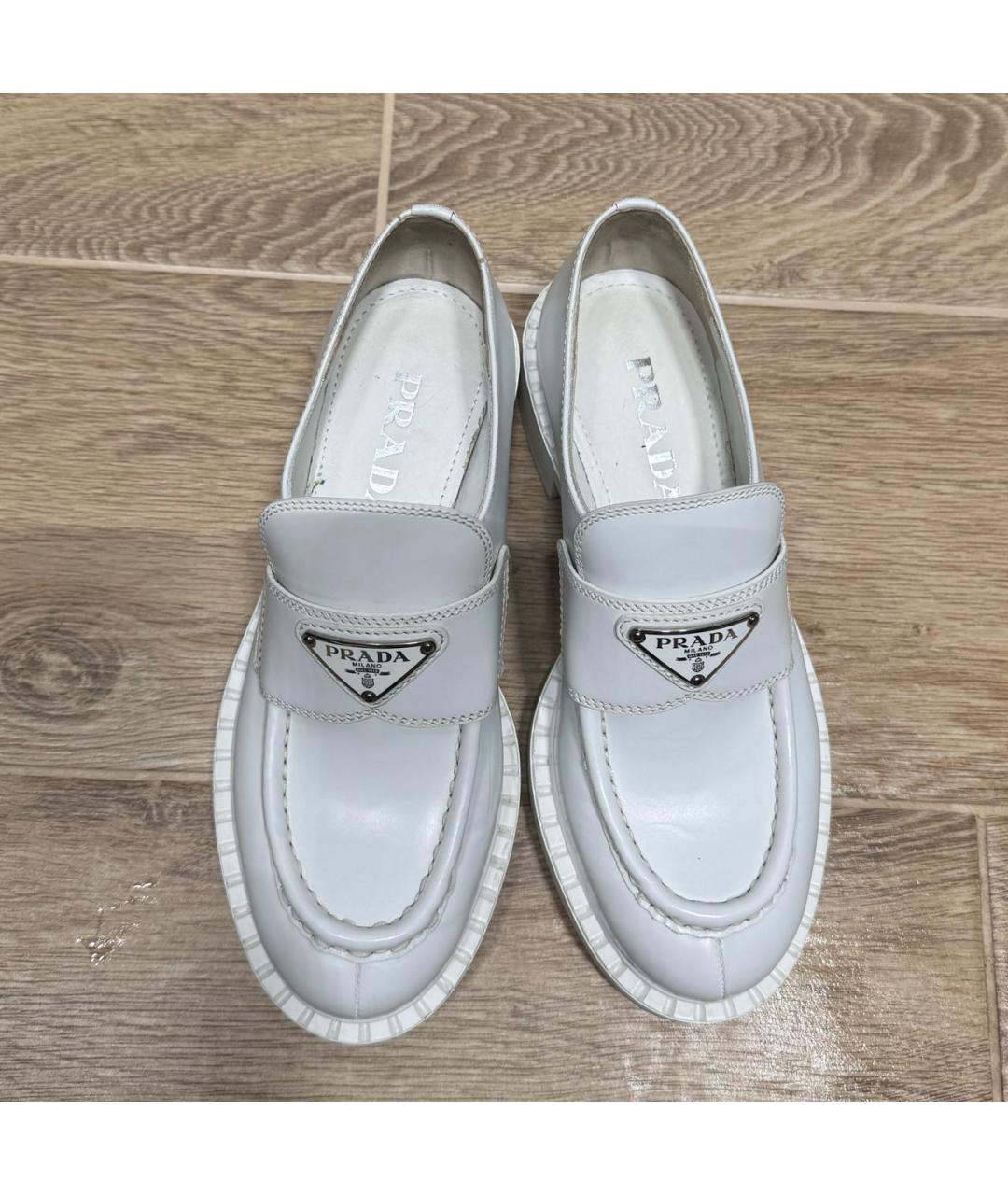 PRADA Белые кожаные лоферы, фото 3
