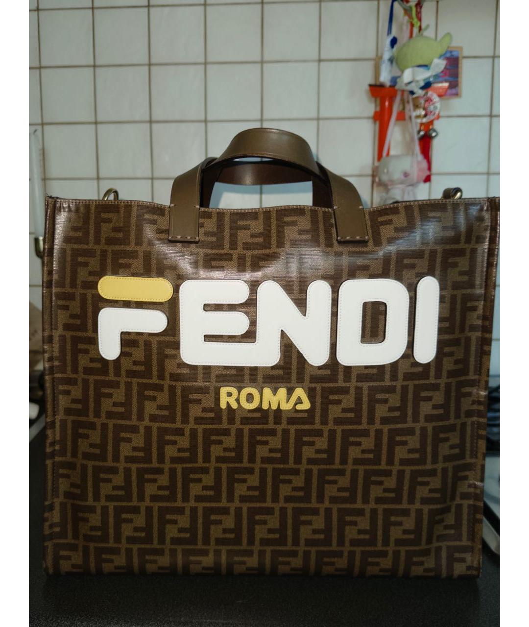 FENDI Коричневая сумка с короткими ручками из лакированной кожи, фото 2