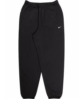 NIKELAB Повседневные брюки