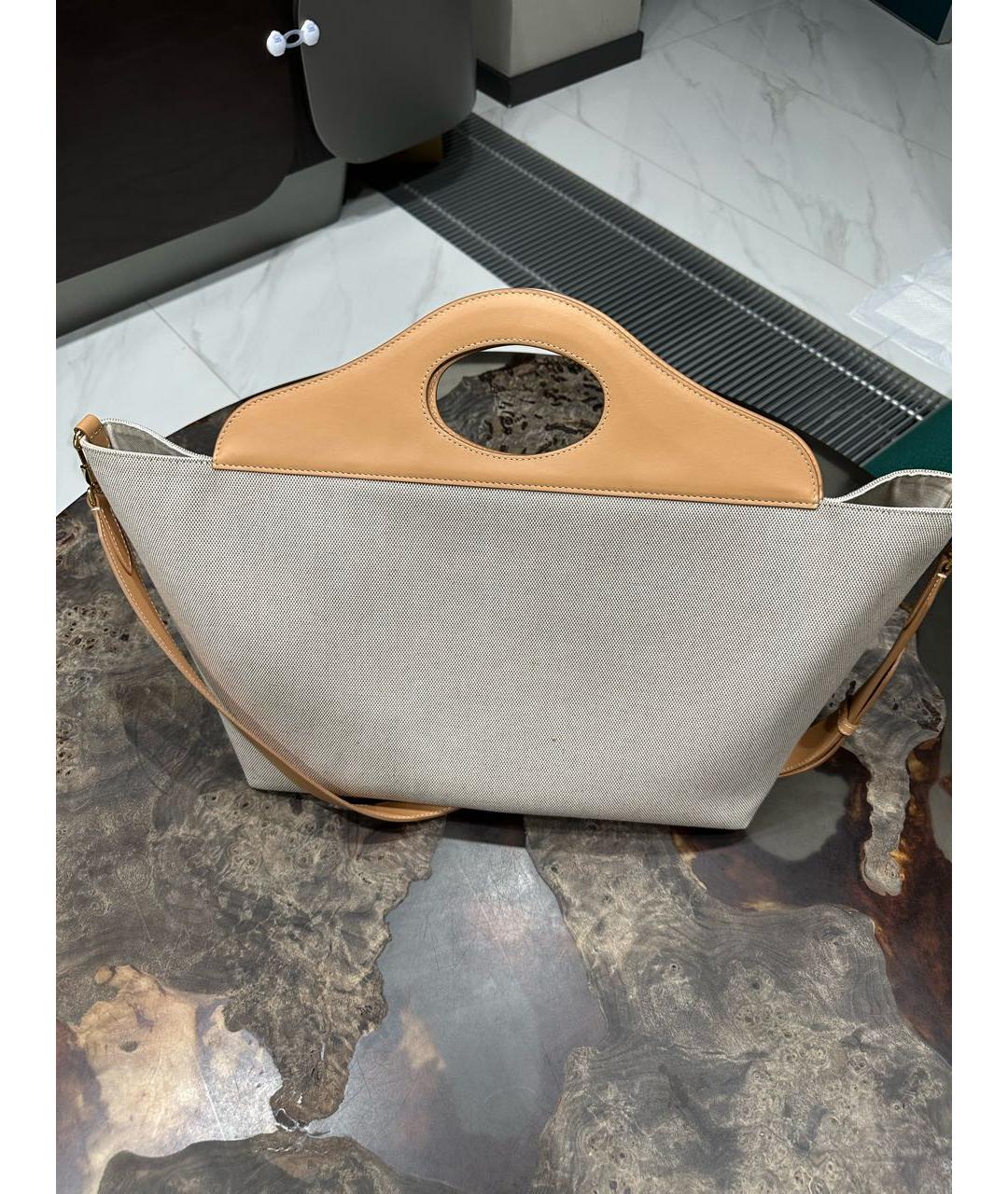 BURBERRY Бежевая тканевая сумка тоут, фото 2