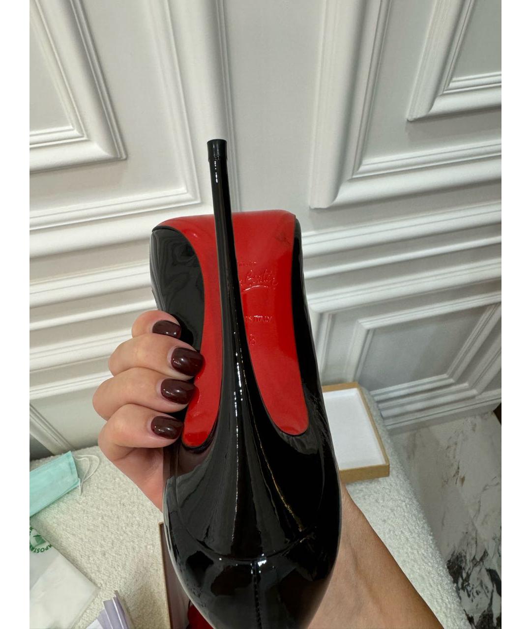 CHRISTIAN LOUBOUTIN Черные туфли из лакированной кожи, фото 6