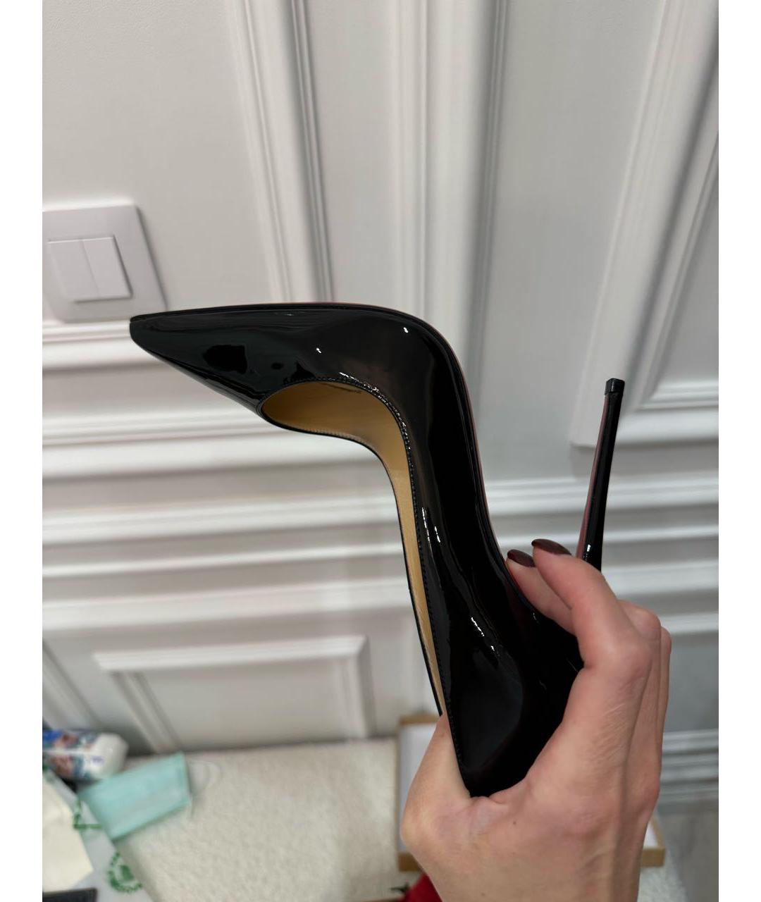 CHRISTIAN LOUBOUTIN Черные туфли из лакированной кожи, фото 5