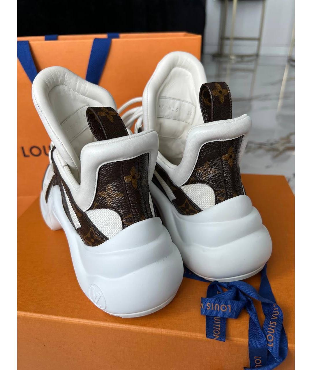 LOUIS VUITTON Белые кожаные кроссовки, фото 5