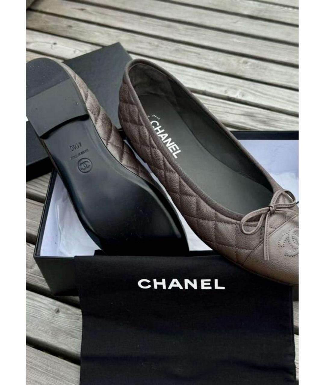 CHANEL Коричневые кожаные балетки, фото 2