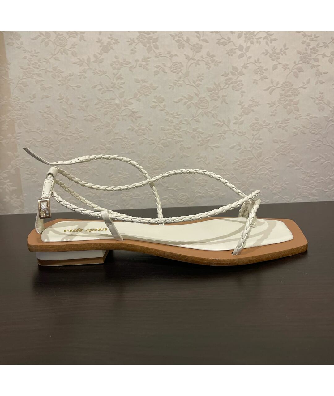 CULT GAIA Белые кожаные сандалии, фото 4