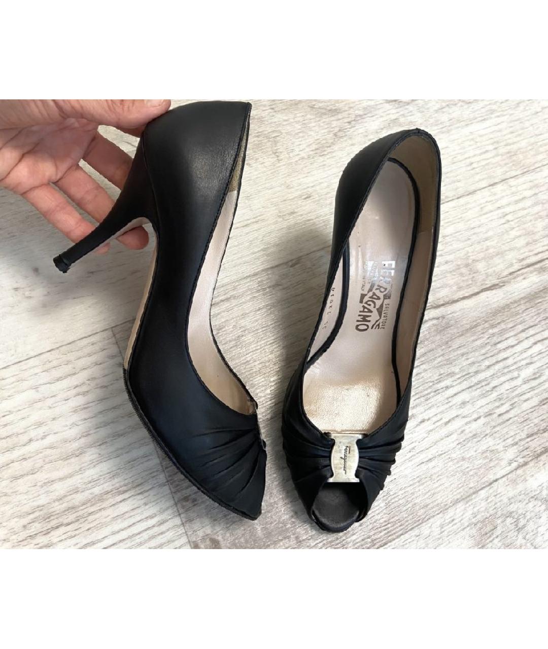 FERRAGAMO Черные кожаные туфли, фото 6