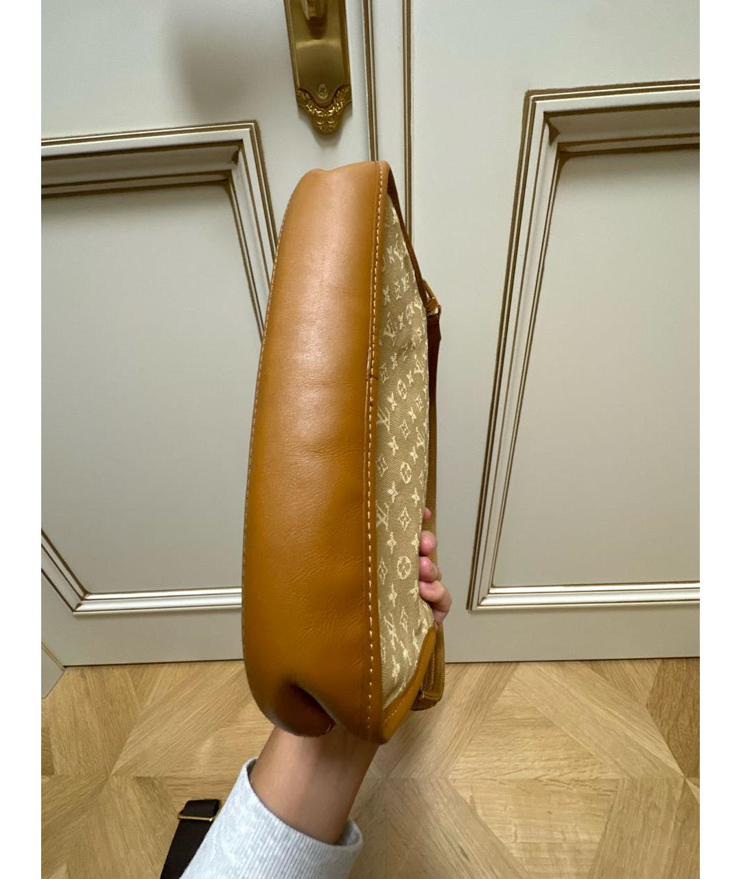 LOUIS VUITTON Коричневая сумка с короткими ручками, фото 4