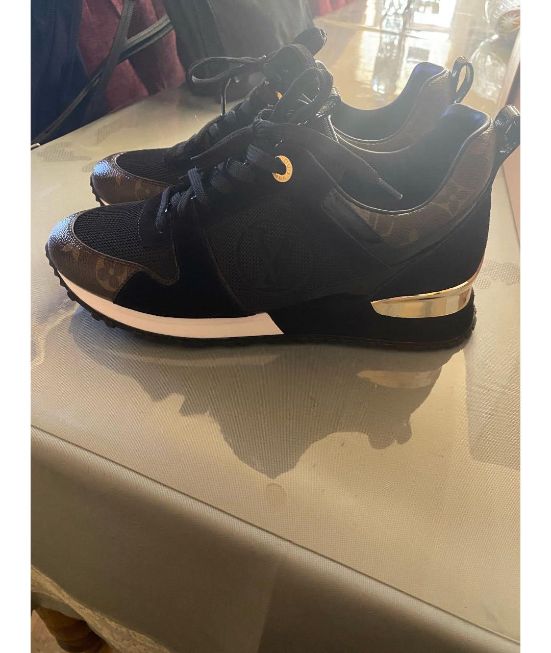 LOUIS VUITTON Черные замшевые кроссовки, фото 5