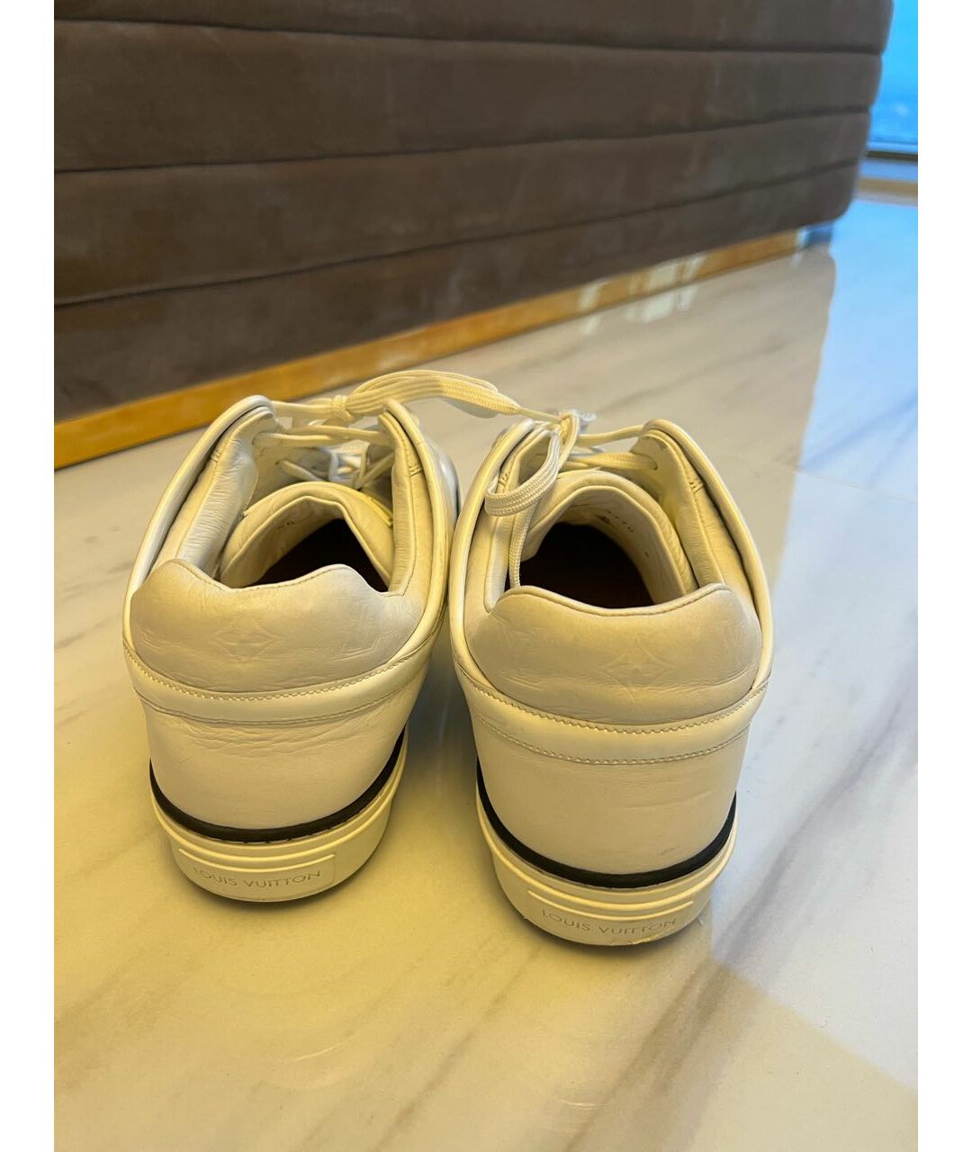 LOUIS VUITTON PRE-OWNED Белые кожаные низкие кроссовки / кеды, фото 4