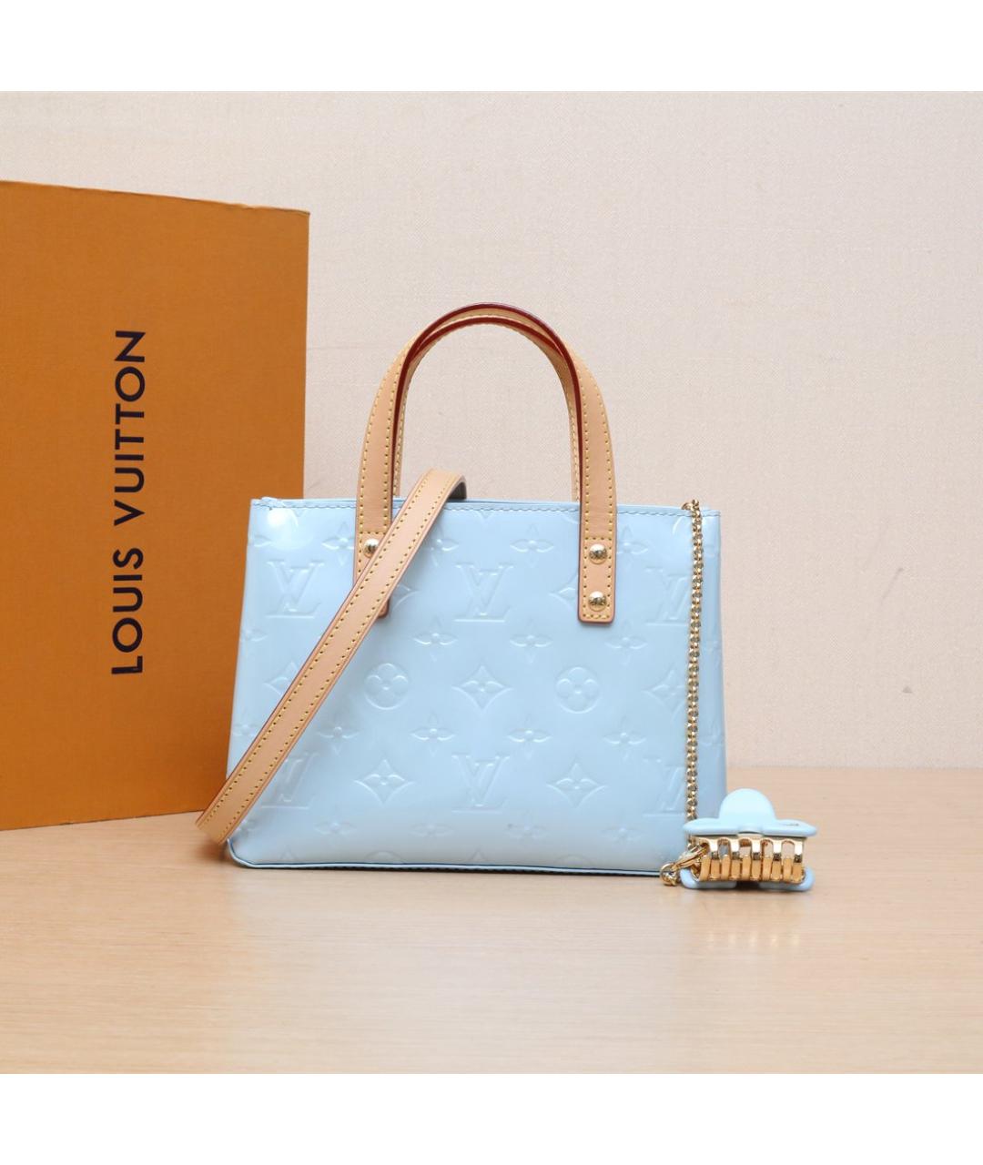 LOUIS VUITTON Голубая сумка через плечо из лакированной кожи, фото 2