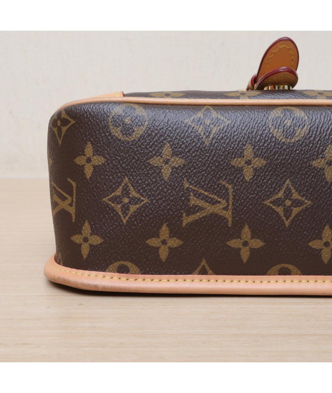 LOUIS VUITTON Коричневая кожаная сумка через плечо, фото 9