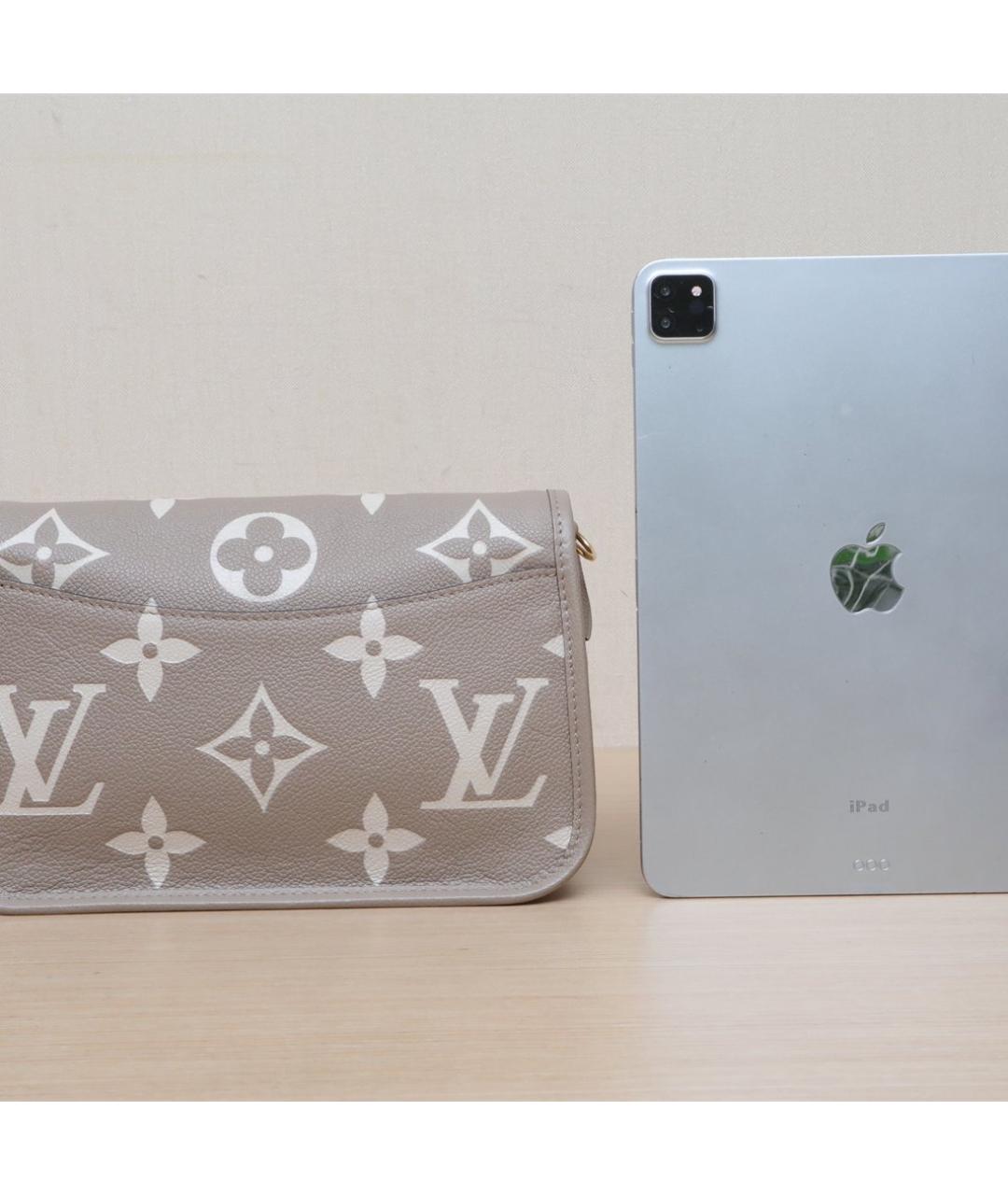 LOUIS VUITTON Бежевая кожаная сумка через плечо, фото 7