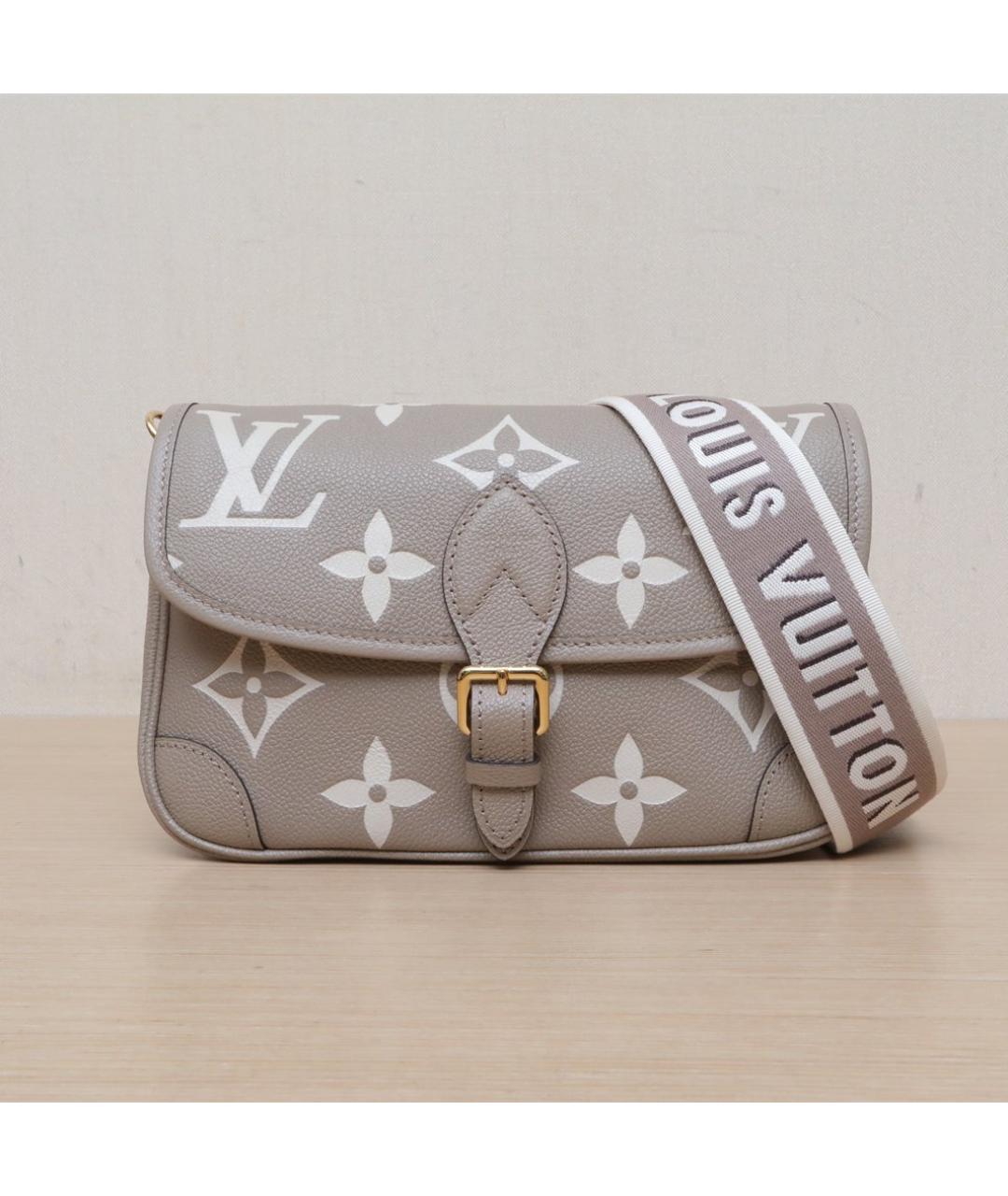 LOUIS VUITTON Бежевая кожаная сумка через плечо, фото 3