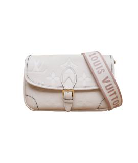 LOUIS VUITTON Сумка через плечо