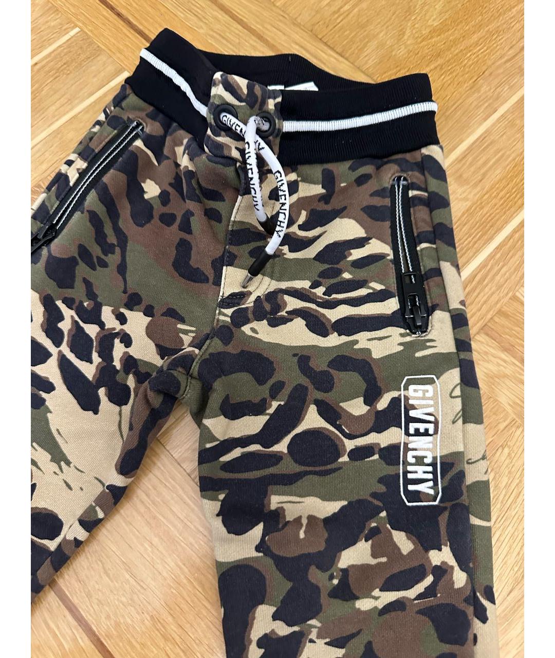 GIVENCHY KIDS Хаки брюки и шорты, фото 2