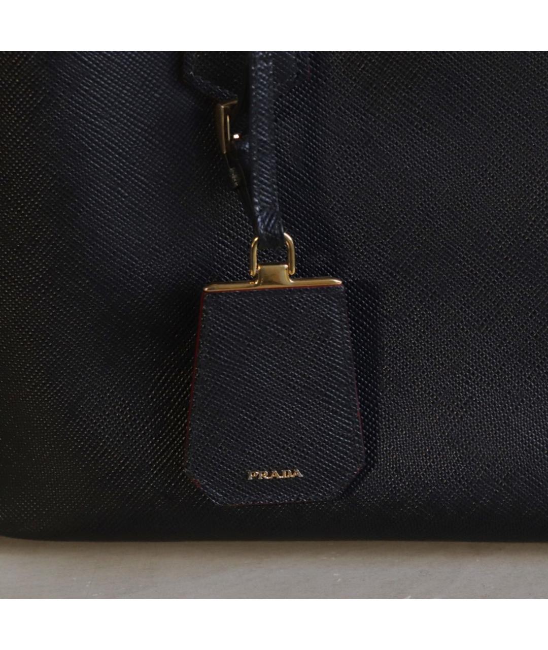 PRADA Черная кожаная сумка тоут, фото 7