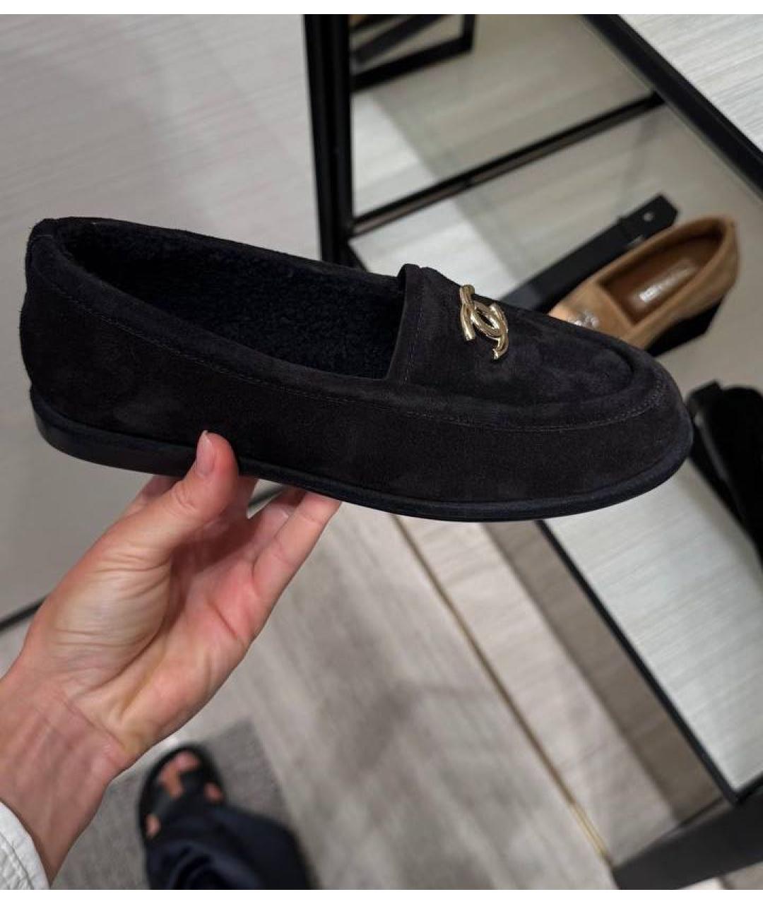 CHANEL Черные замшевые лоферы, фото 3