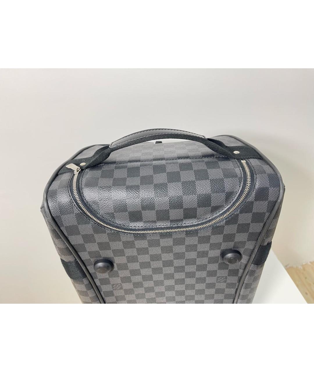 LOUIS VUITTON Серый чемодан, фото 7