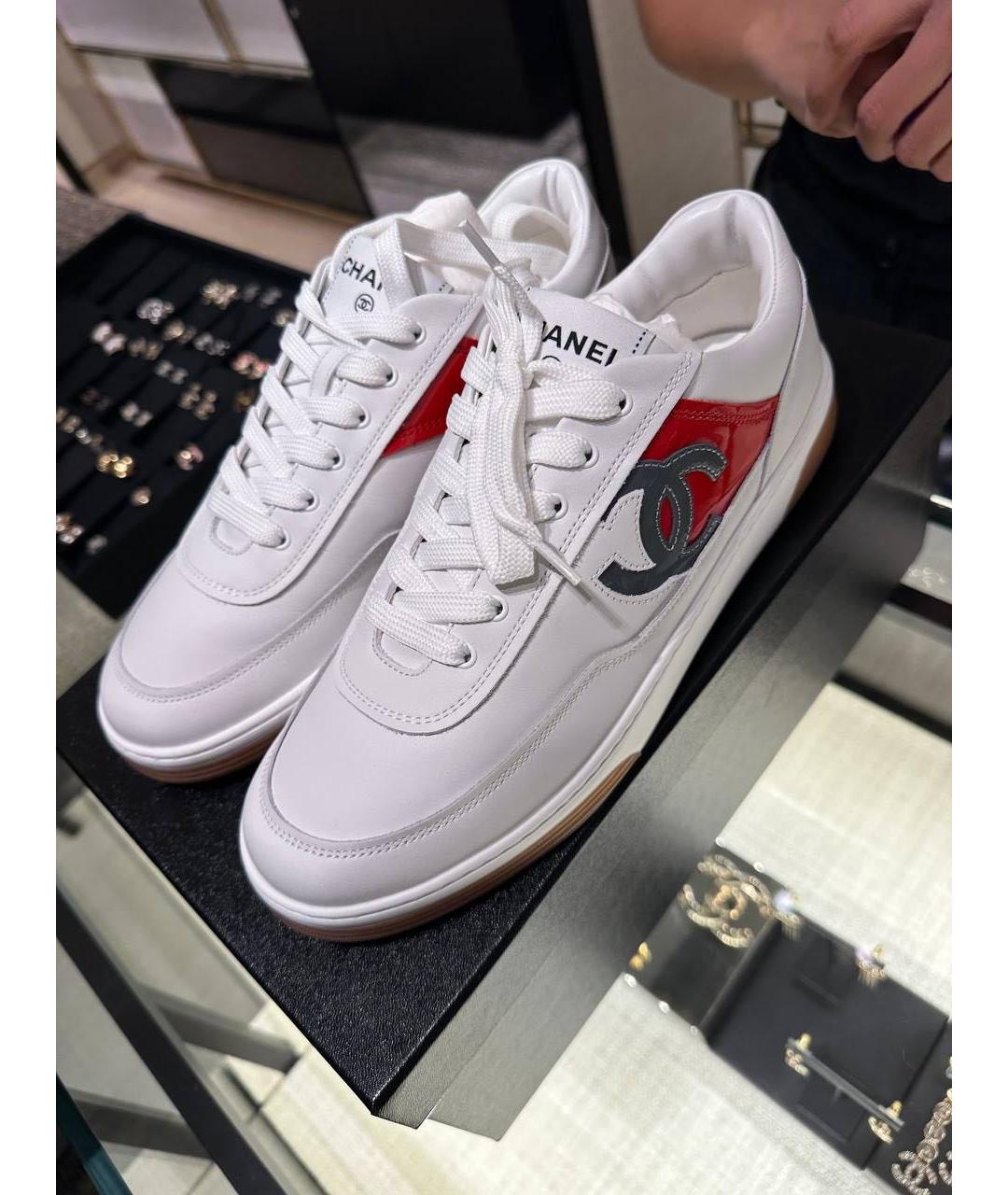 CHANEL Белые кожаные кеды, фото 3