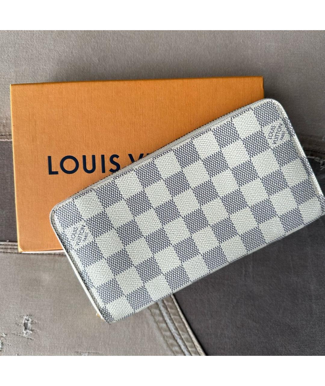 LOUIS VUITTON Серый кожаный кошелек, фото 4