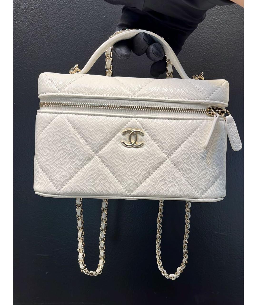 CHANEL Белая кожаная сумка с короткими ручками, фото 3