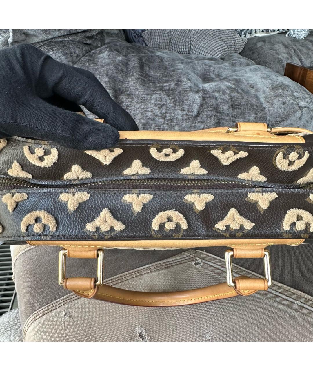 LOUIS VUITTON Коричневая кожаная сумка с короткими ручками, фото 7