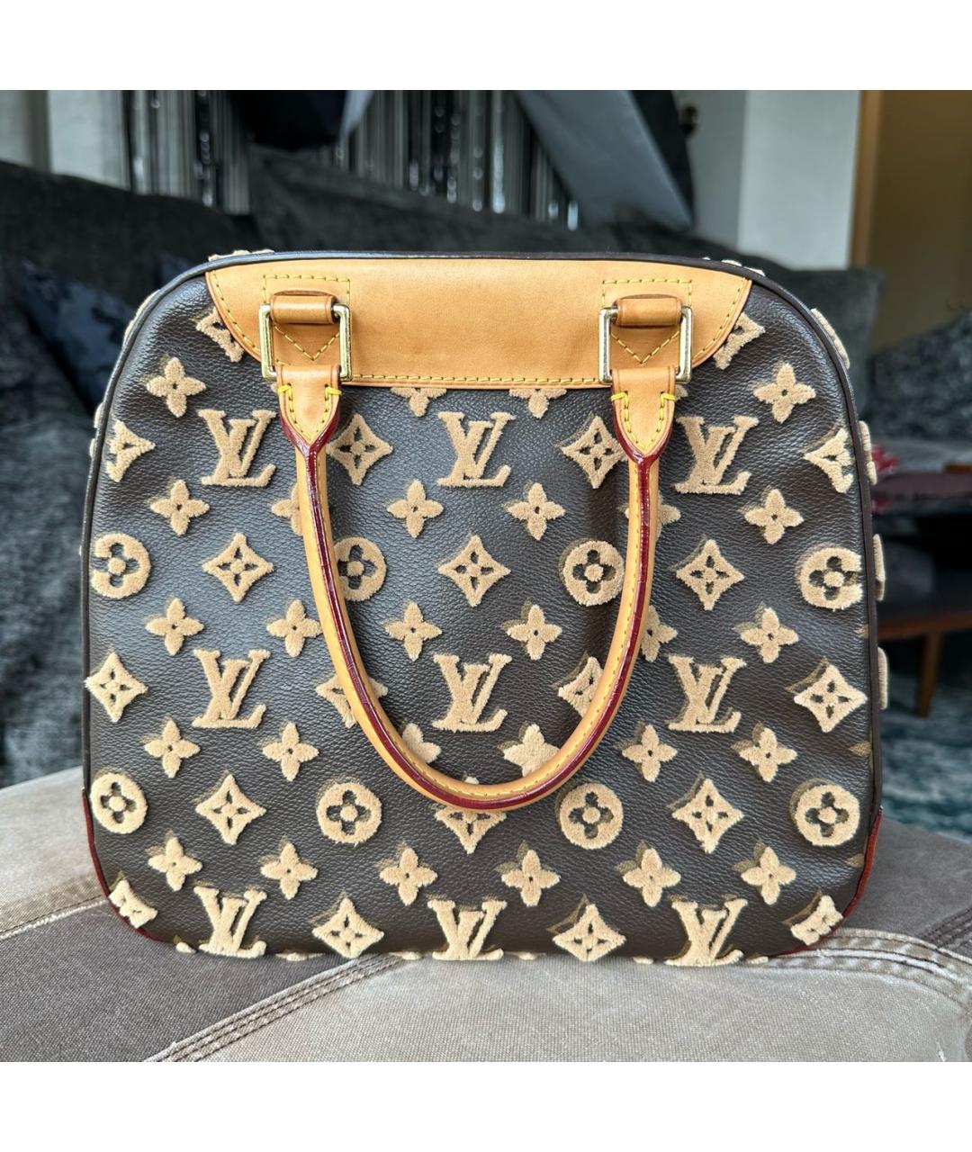 LOUIS VUITTON Коричневая кожаная сумка с короткими ручками, фото 2