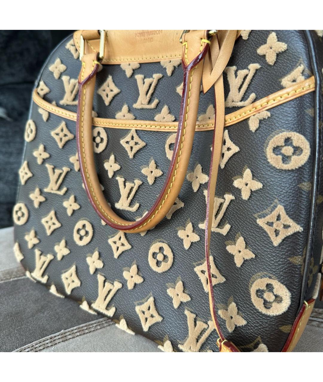 LOUIS VUITTON Коричневая кожаная сумка с короткими ручками, фото 8