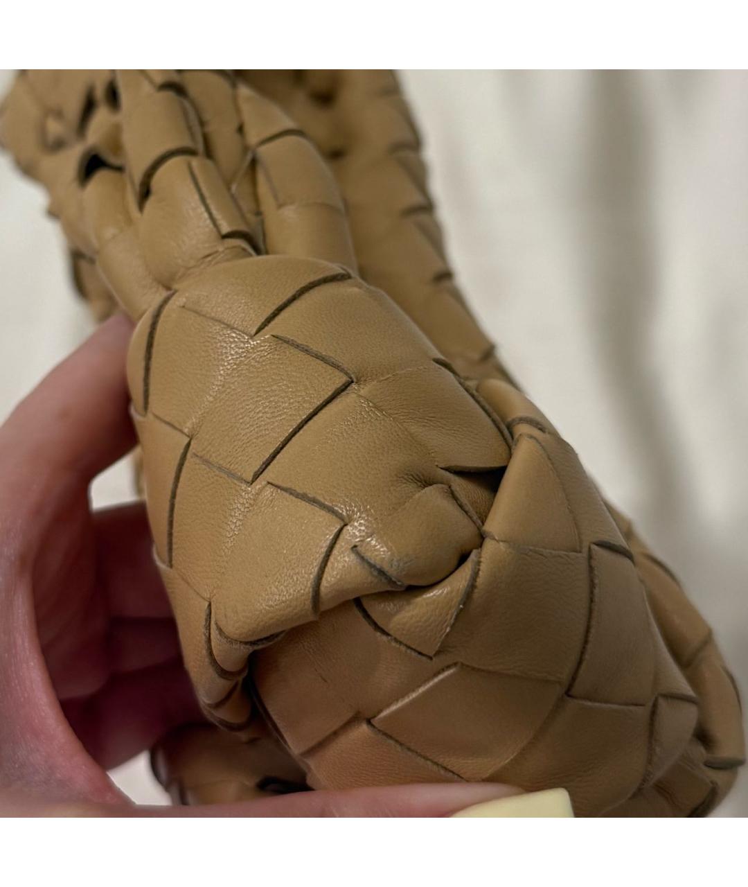 BOTTEGA VENETA Бежевая кожаная сумка с короткими ручками, фото 5