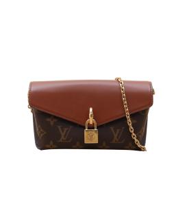 LOUIS VUITTON Сумка через плечо