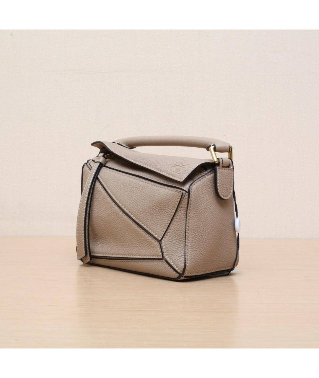 LOEWE Бежевая кожаная сумка через плечо, фото 4