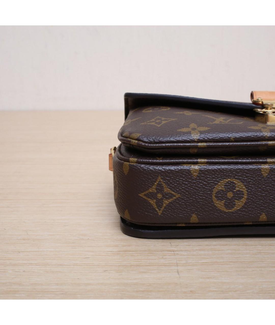 LOUIS VUITTON Коричневая кожаная сумка через плечо, фото 8