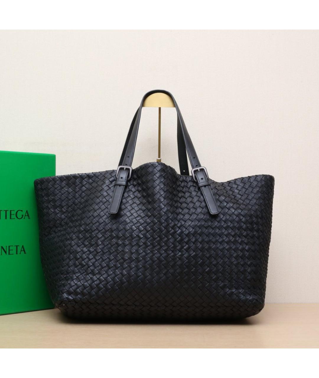 BOTTEGA VENETA Черная кожаная сумка тоут, фото 2