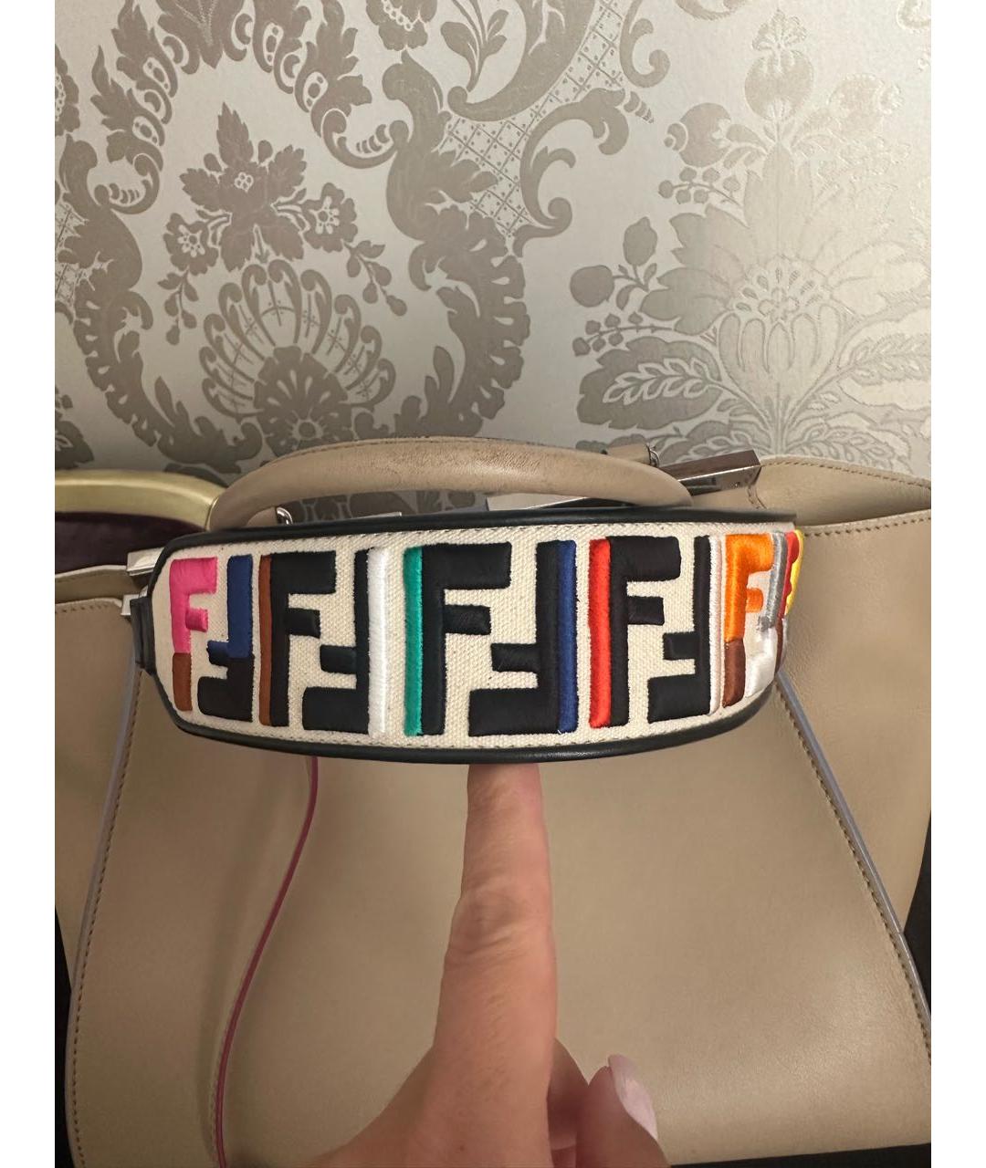 FENDI Бежевая кожаная сумка тоут, фото 5