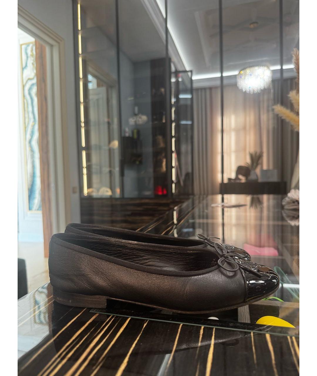 CHANEL Черные кожаные балетки, фото 6
