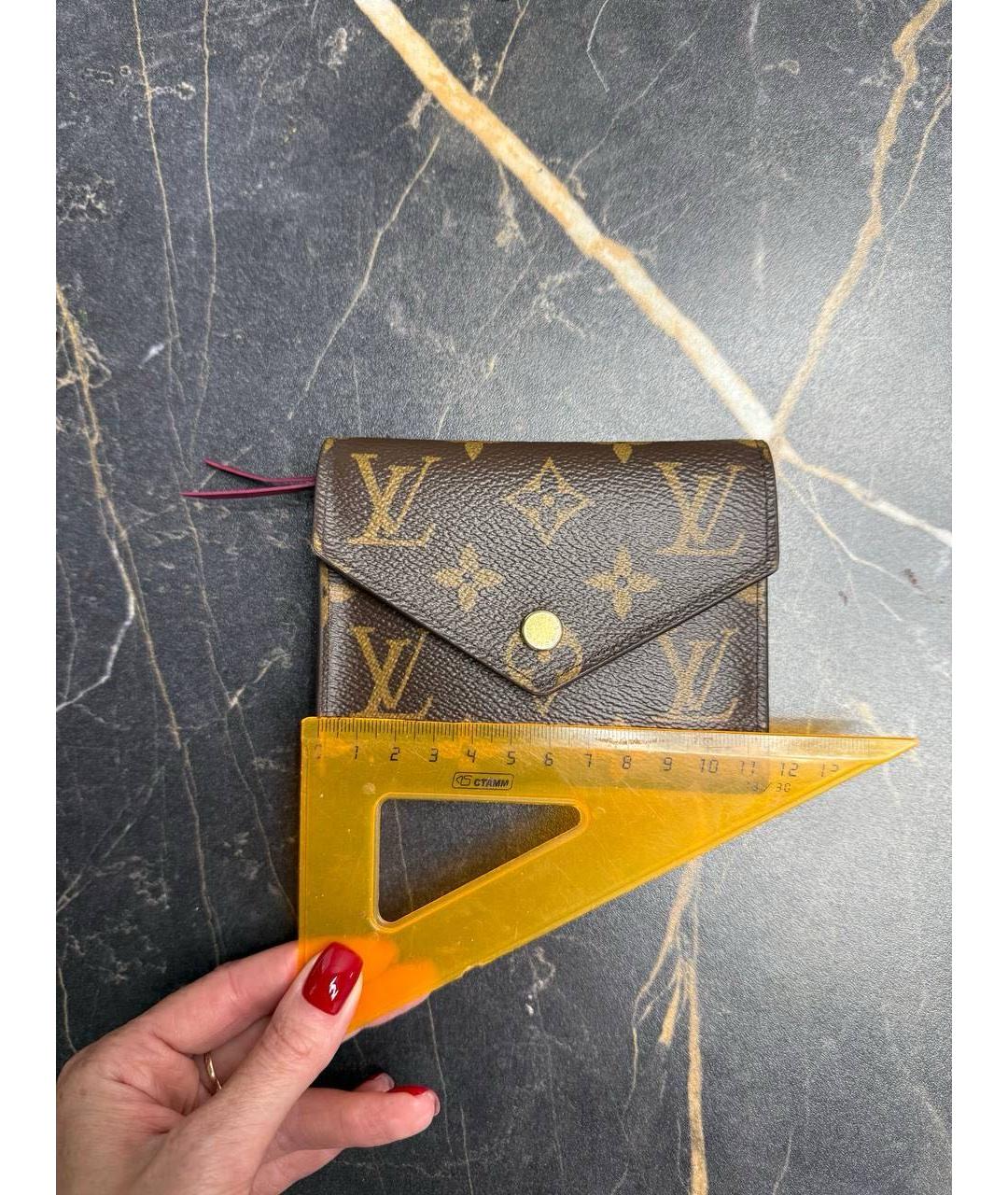LOUIS VUITTON Коричневый кошелек, фото 6