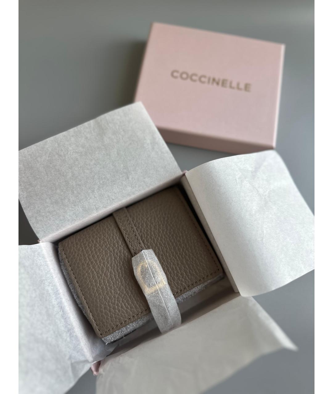 COCCINELLE Бежевый кожаный кошелек, фото 5