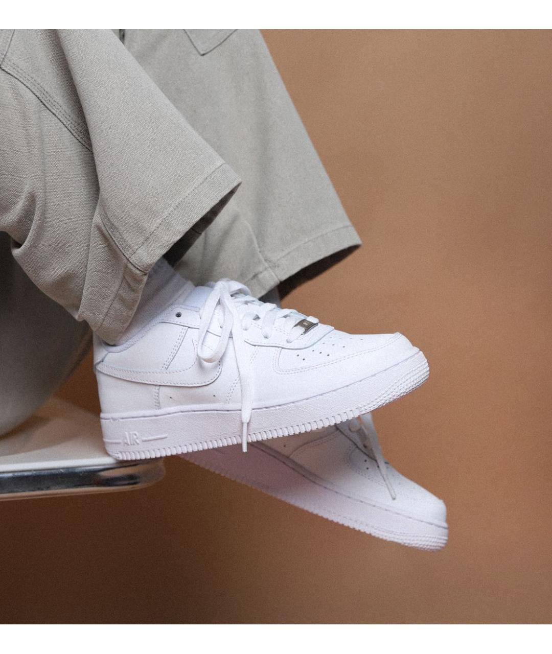 NIKE Белые кожаные низкие кроссовки / кеды, фото 2