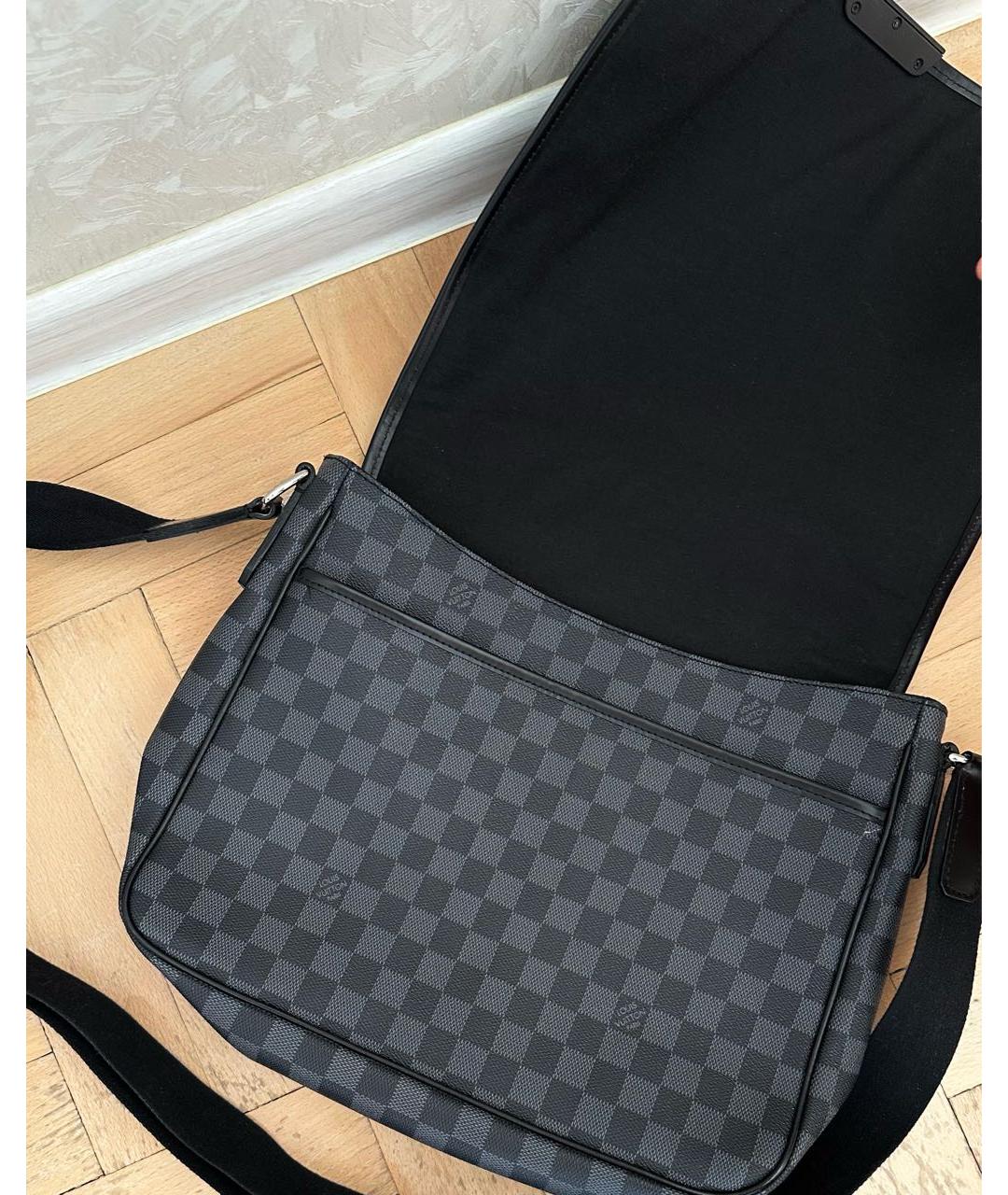 LOUIS VUITTON Антрацитовая сумка на плечо, фото 4