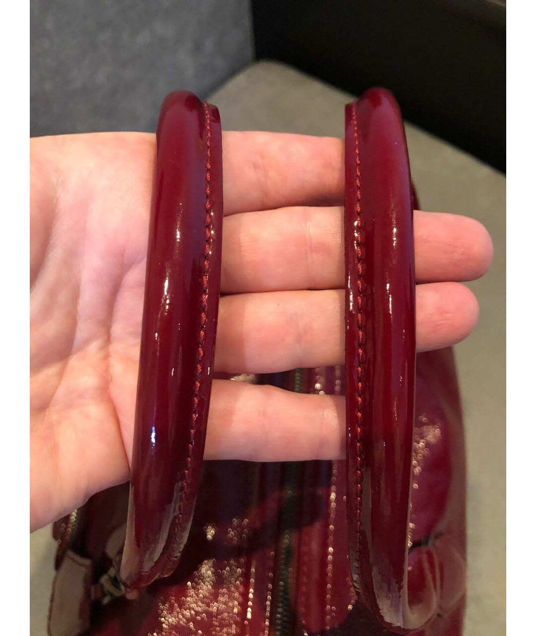 LONGCHAMP Бордовая сумка с короткими ручками из лакированной кожи, фото 7