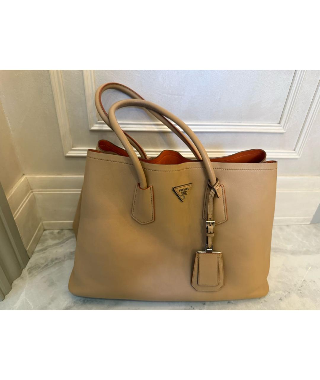PRADA Бежевая кожаная сумка тоут, фото 2