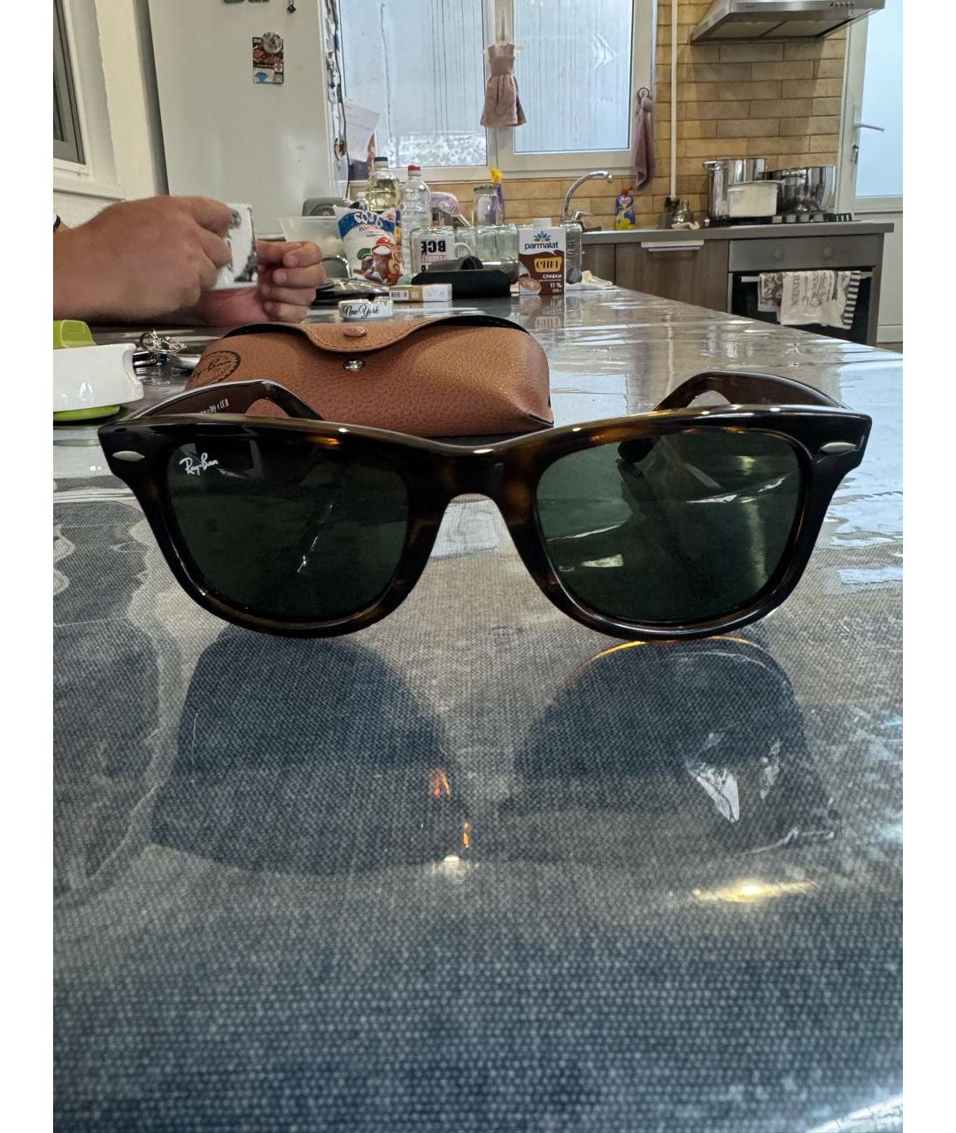 RAY BAN Коричневые пластиковые солнцезащитные очки, фото 5