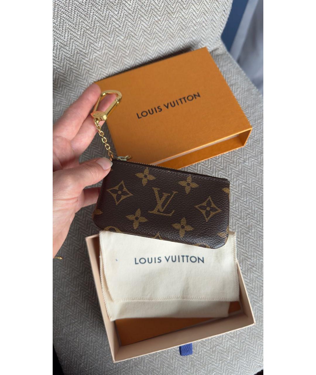 LOUIS VUITTON Коричневая ключница, фото 2