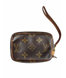 LOUIS VUITTON Косметичка