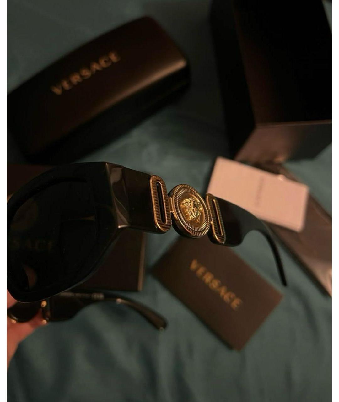 VERSACE Черные пластиковые солнцезащитные очки, фото 3