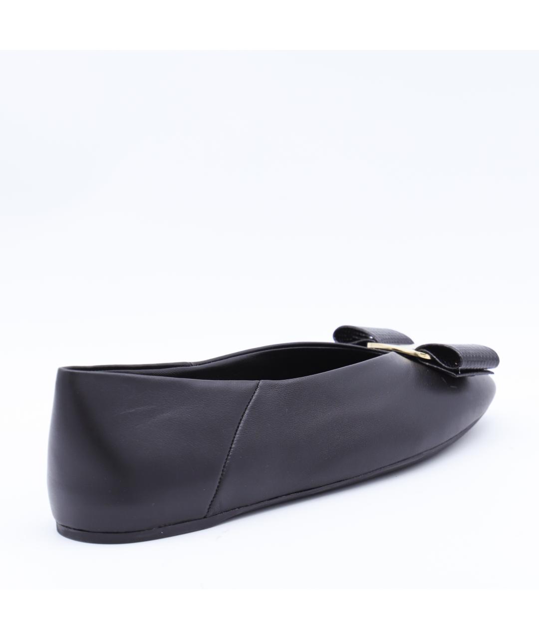 FERRAGAMO Черные кожаные балетки, фото 3