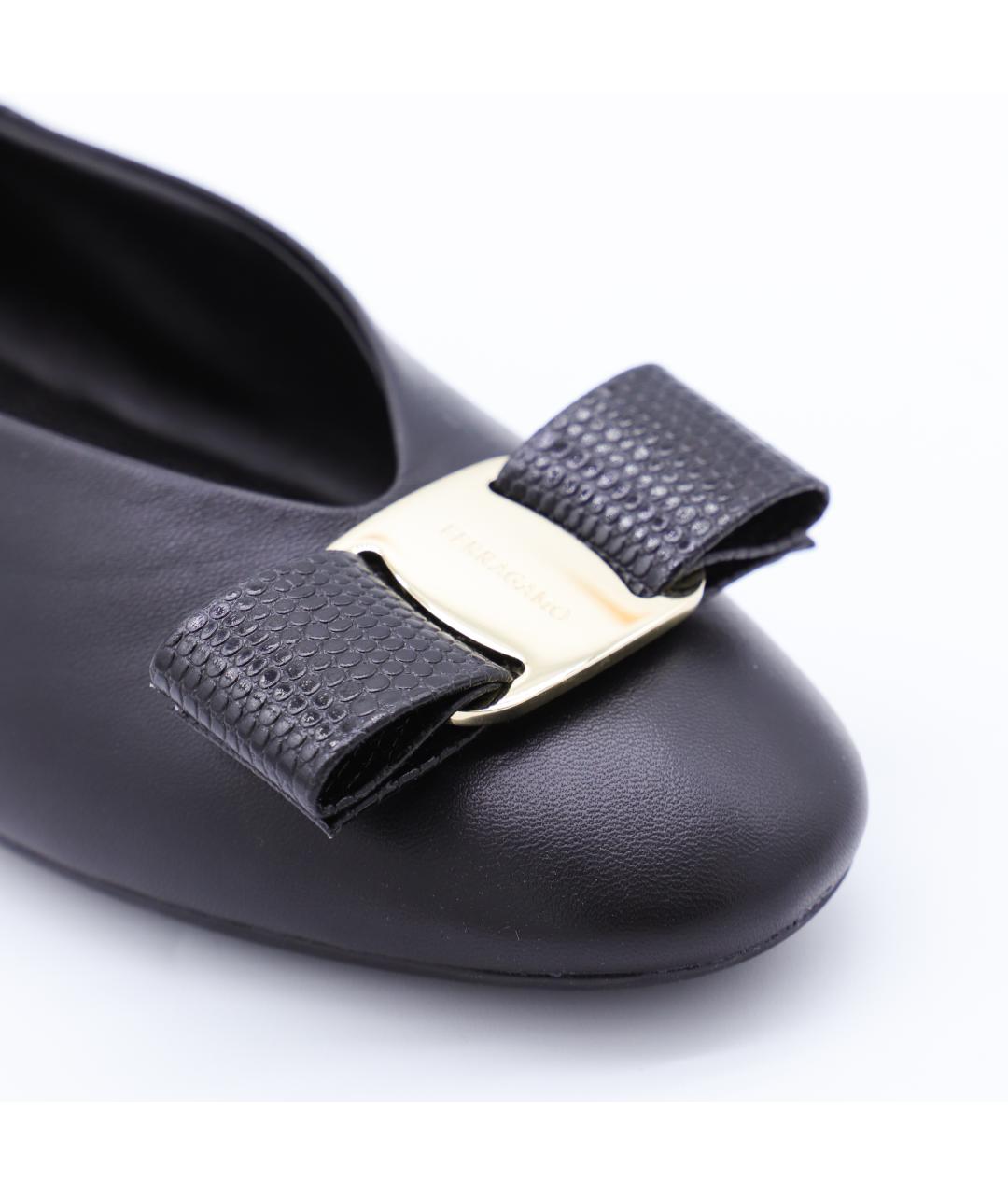 FERRAGAMO Черные кожаные балетки, фото 4