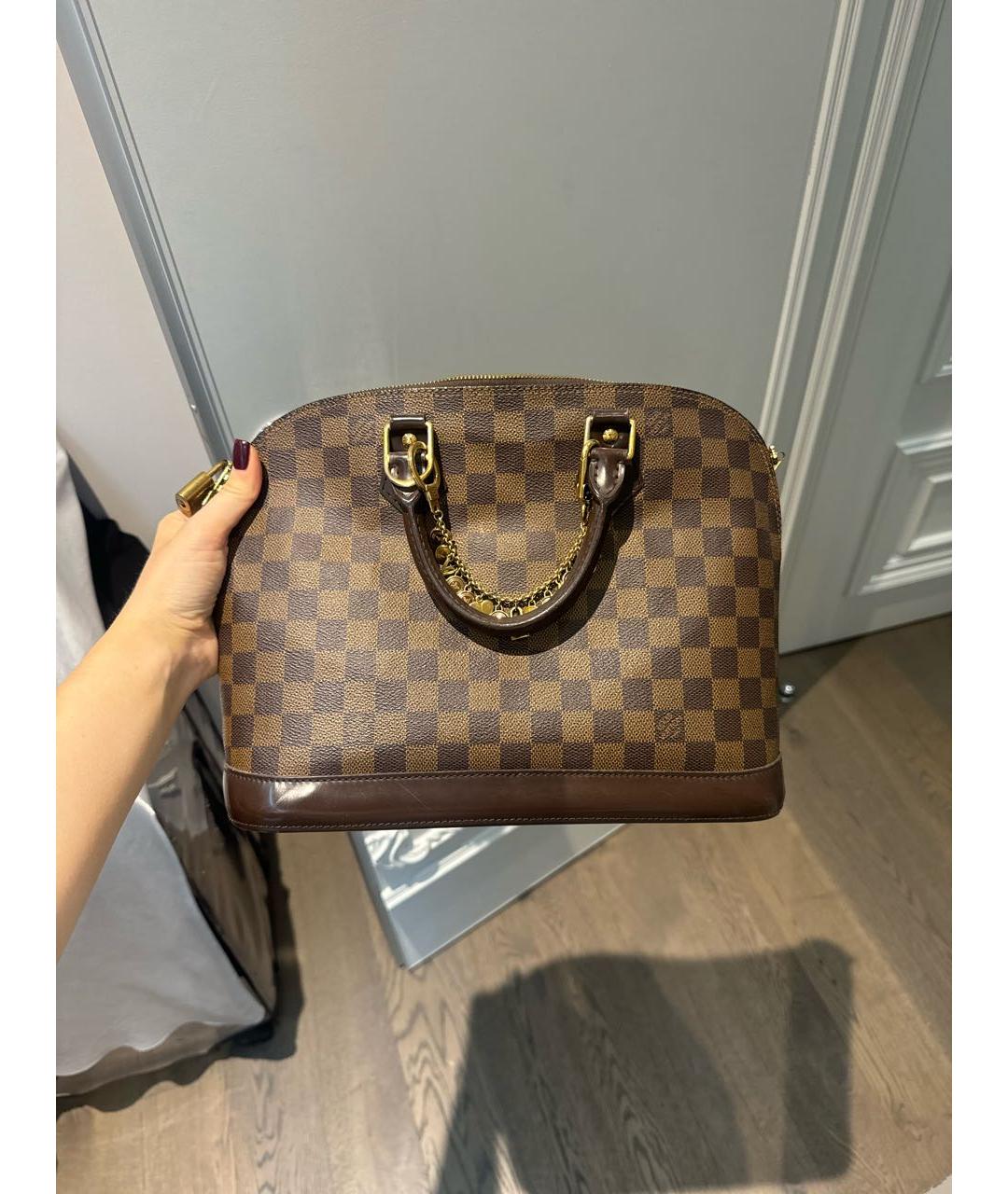 LOUIS VUITTON Коричневая сумка с короткими ручками из искусственной кожи, фото 3